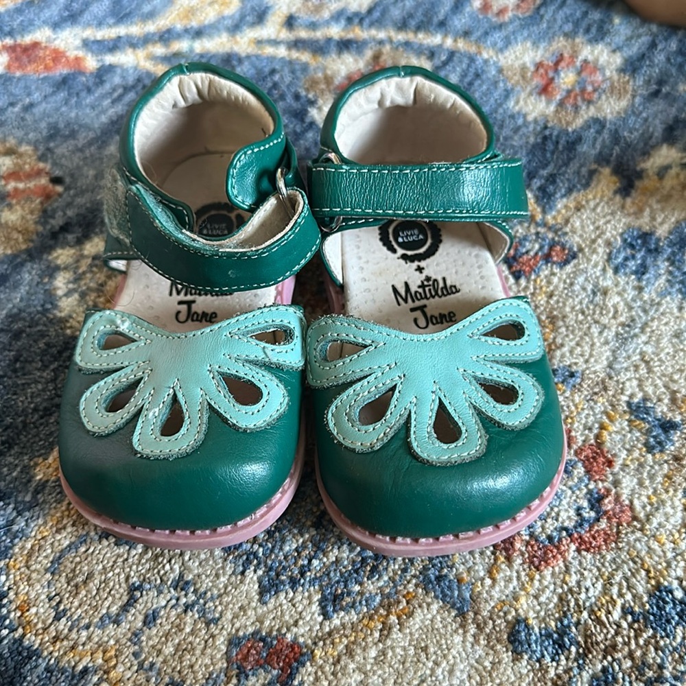 Matilda Jane size 4 toddler shoe
